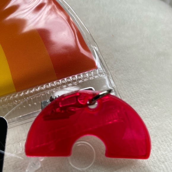 NWT 🌈 Creative Bundle 5 Scented Markers Zip Pouch - Picture 5 of 10